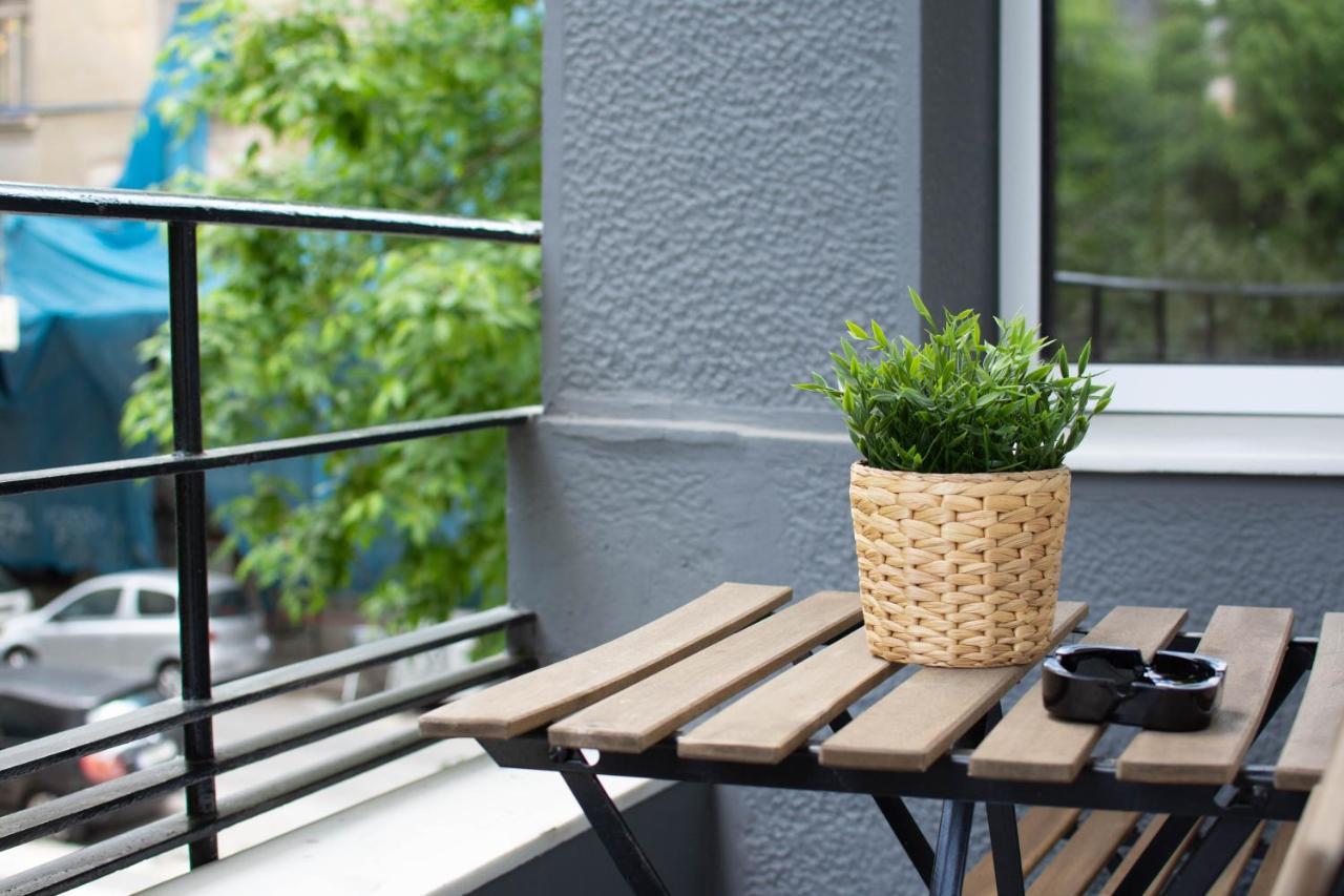 Aris Premium Accommodation Афины Экстерьер фото