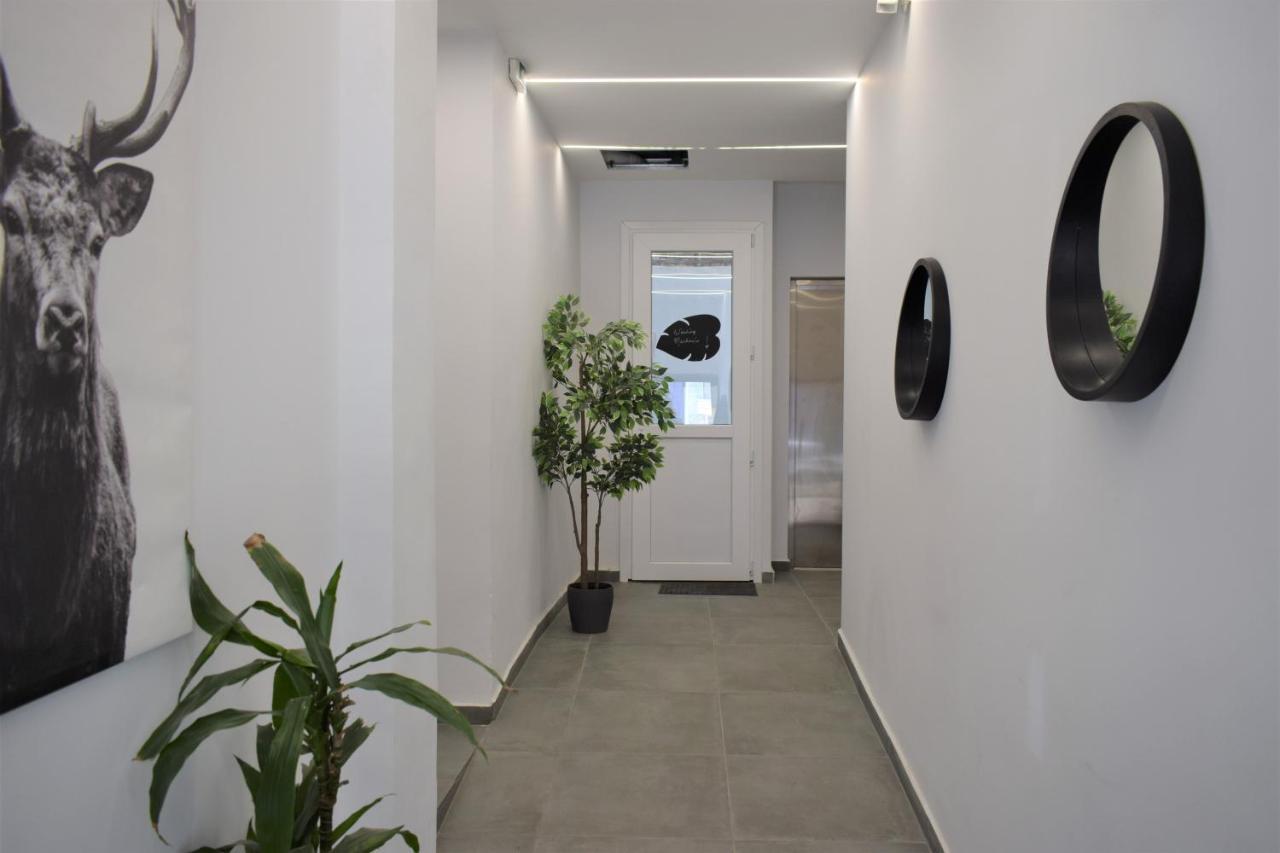 Aris Premium Accommodation Афины Экстерьер фото